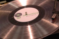 Geluid van plastic LP te horen op  20e editie Kunststoffen-beurs