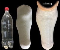 Protheses van gerecycled plastic