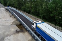 KWS (onderdeel van VolkerWessels) introduceert een innovatieve composieten hulpbrug die verkeershinder bij wegwerkzaamheden aanzienlijk gaat verlagen. (Foto: KWS)