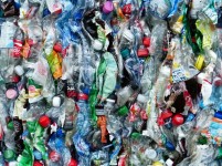 Plastic afval recycleren tot nanomateriaal voor energieopslag (video)