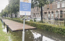 Plastic fietspad Zwolle drijft sinds zondag